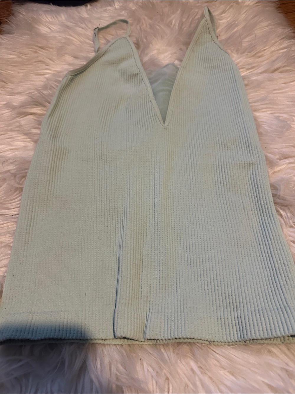 V-Neck Ribbed Tank Top in Mint